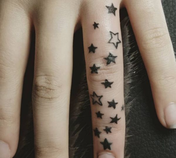 Sterne frau tattoo hals Tattoo