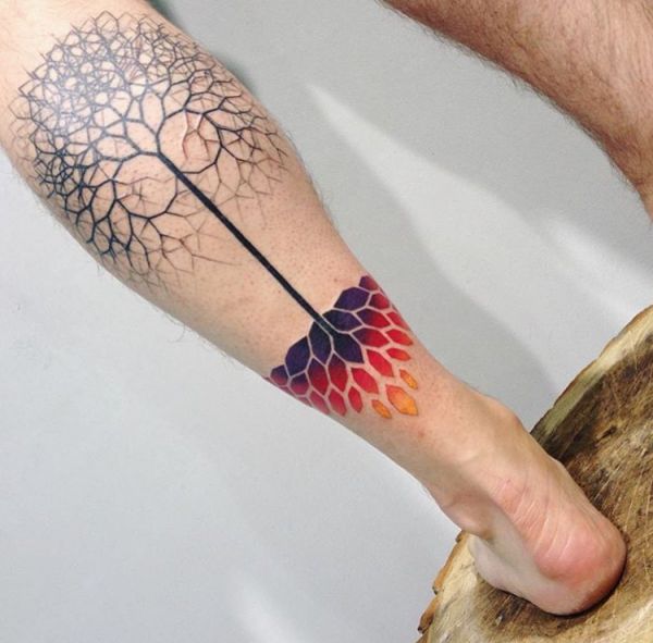 Abstract Geometrisch Baum Tattoo Design am Unterschenkel