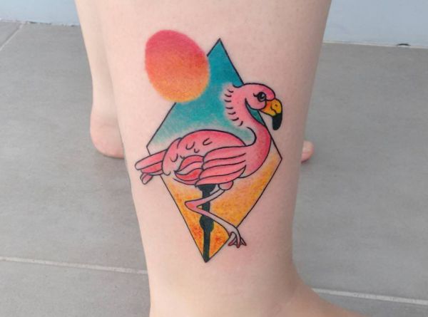 Flamingo Tattoo Motive am Unterschenkel