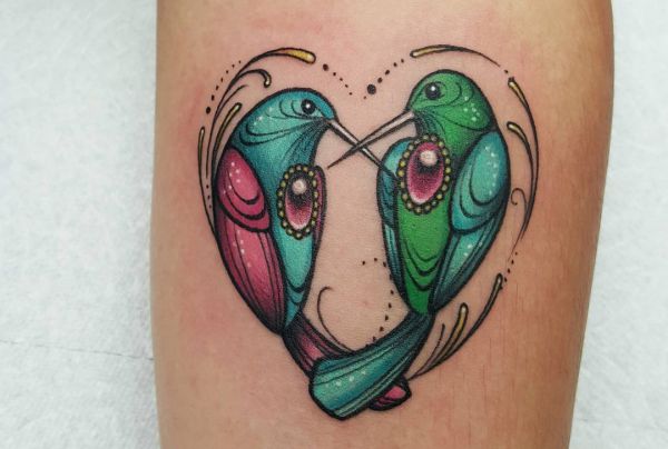 Zwei Kolibris Tattoo am Unterarm