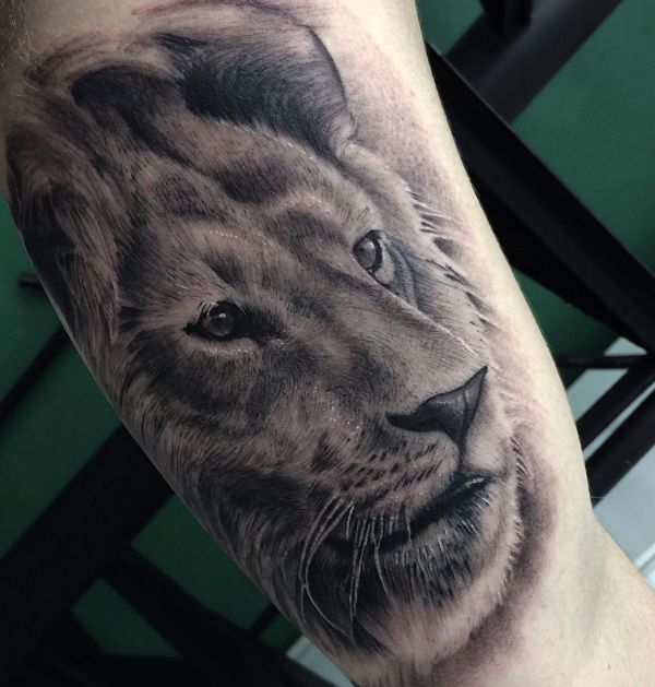 Tattoo sternzeichen löwe frau Sternzeichen