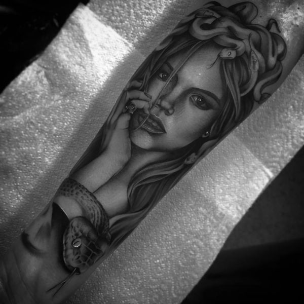 3D Medusa Tattoo Design auf dem Arm