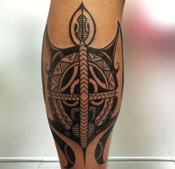 Tribal Schildkröten Tattoo Design am Unterschenkel