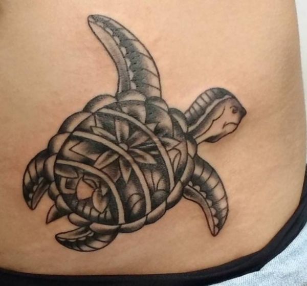 Schildkröten Design am Bauch Schwarz und weiß