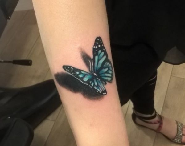 3D Schmetterling Tattoo Design am Unterarm