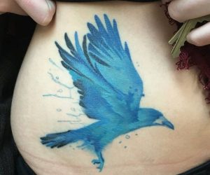 Blau Rabe Tattoo Seiten für Frau