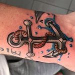 Oldschool Anker Tattoo am Unterarm