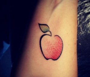 Einfach Apfel Design am Unterarm