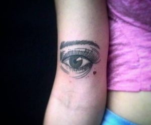 Das dritte Auge Tattoo auf dem Arm