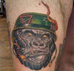 18 Gorilla Tattoos und ihre Bedeutungen