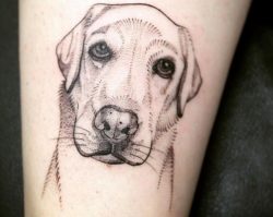 Hunde Tattoo Designs mit Bedeutungen