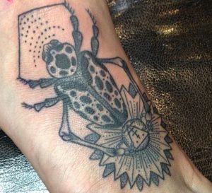 Käfer Design Tattoo Ägypten schwarz und weiß