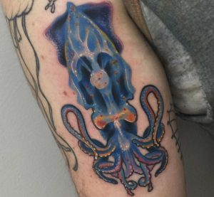 Tattoo Kalmare auf dem Arm