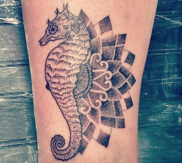 21 Seepferdchen Tattoos Als Tattoo Steht Das Tier Fur Geduld