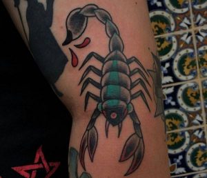 Skorpion Tattoo auf dem Arm