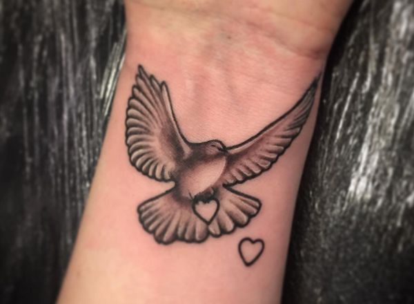35 Tauben Tattoos Es Ist Ein Internationales Friedenszeichen
